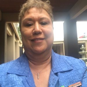 Meet your Posher, Elva